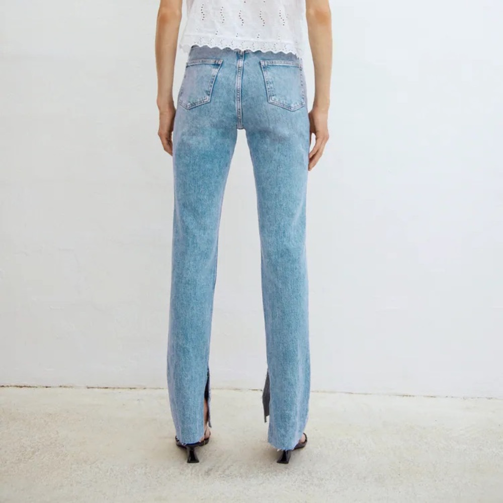 Zara SLIM FLARED SLITTED HIGH RISE Z1975 JEANS
